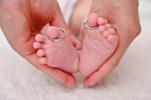 遵化市宝宝脸上长黑点